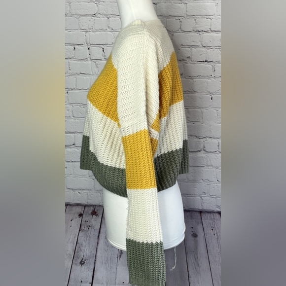 MOON & MADISON Chunky Knit Colorblock Cropped Sweater, XS - Picture 5 of 9